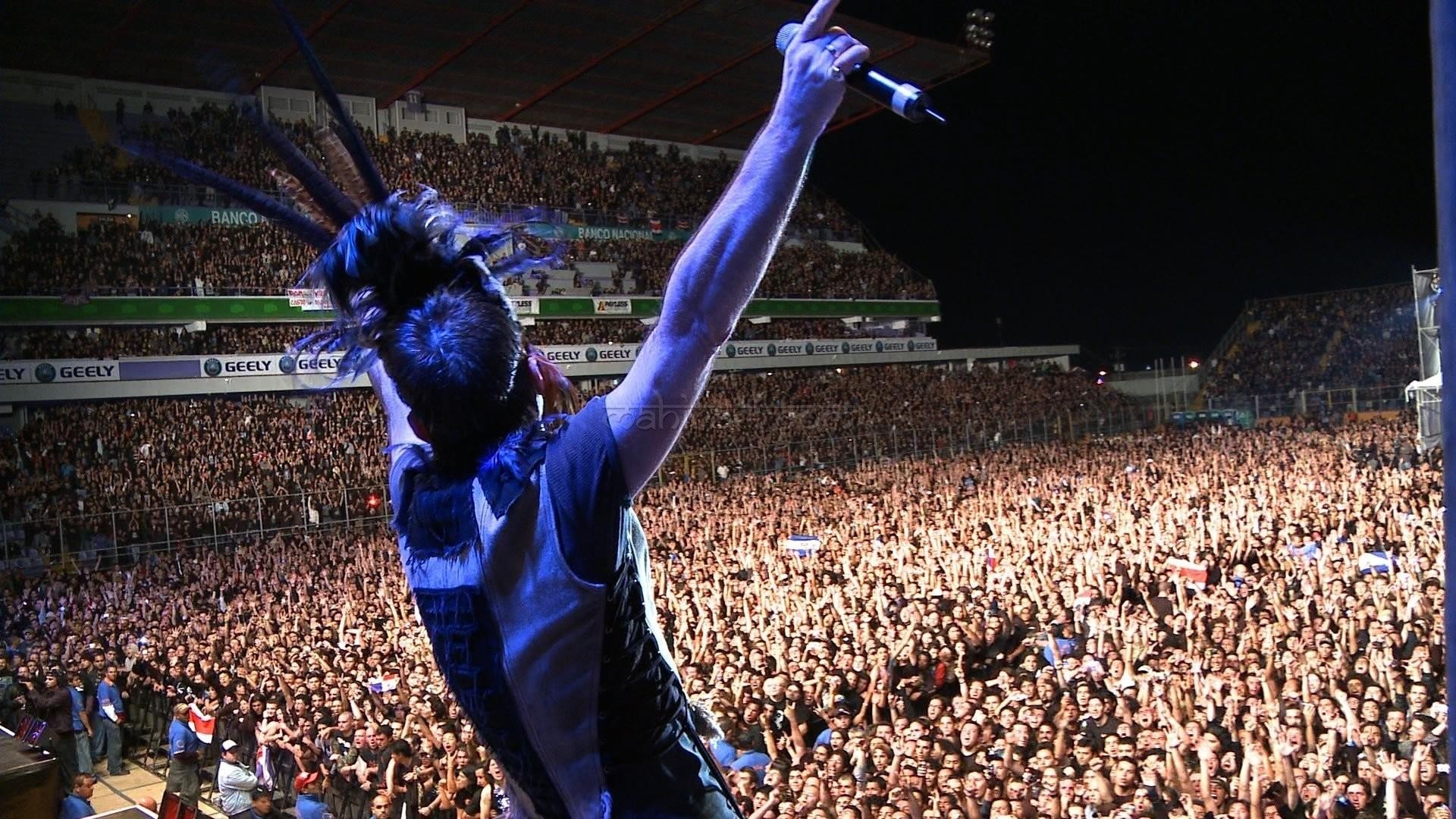 Bruce Dickinson, Iron Maiden, Concerto, Stadio, Folla, Notte, 1920x1080, sfondo per PC