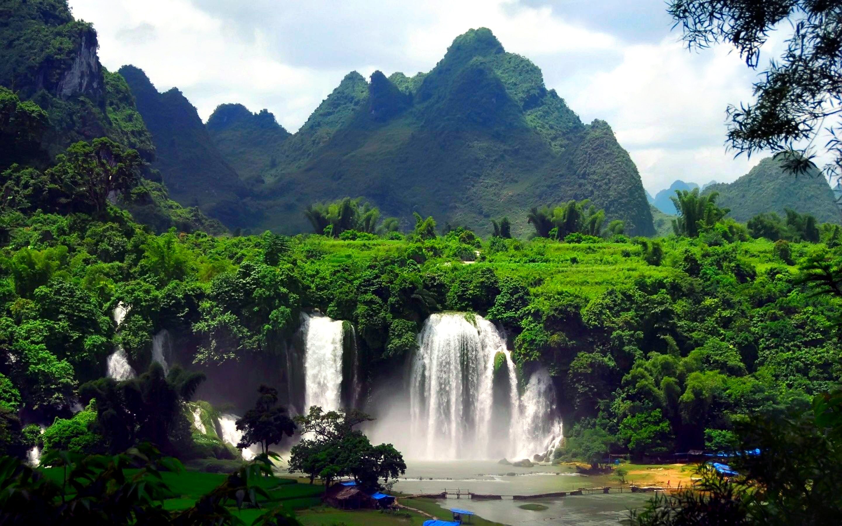 Cascate di Ban Gioc, Montagne carsiche, Cascata, Giungla, Paesaggio verde, sfondo widescreen 2K