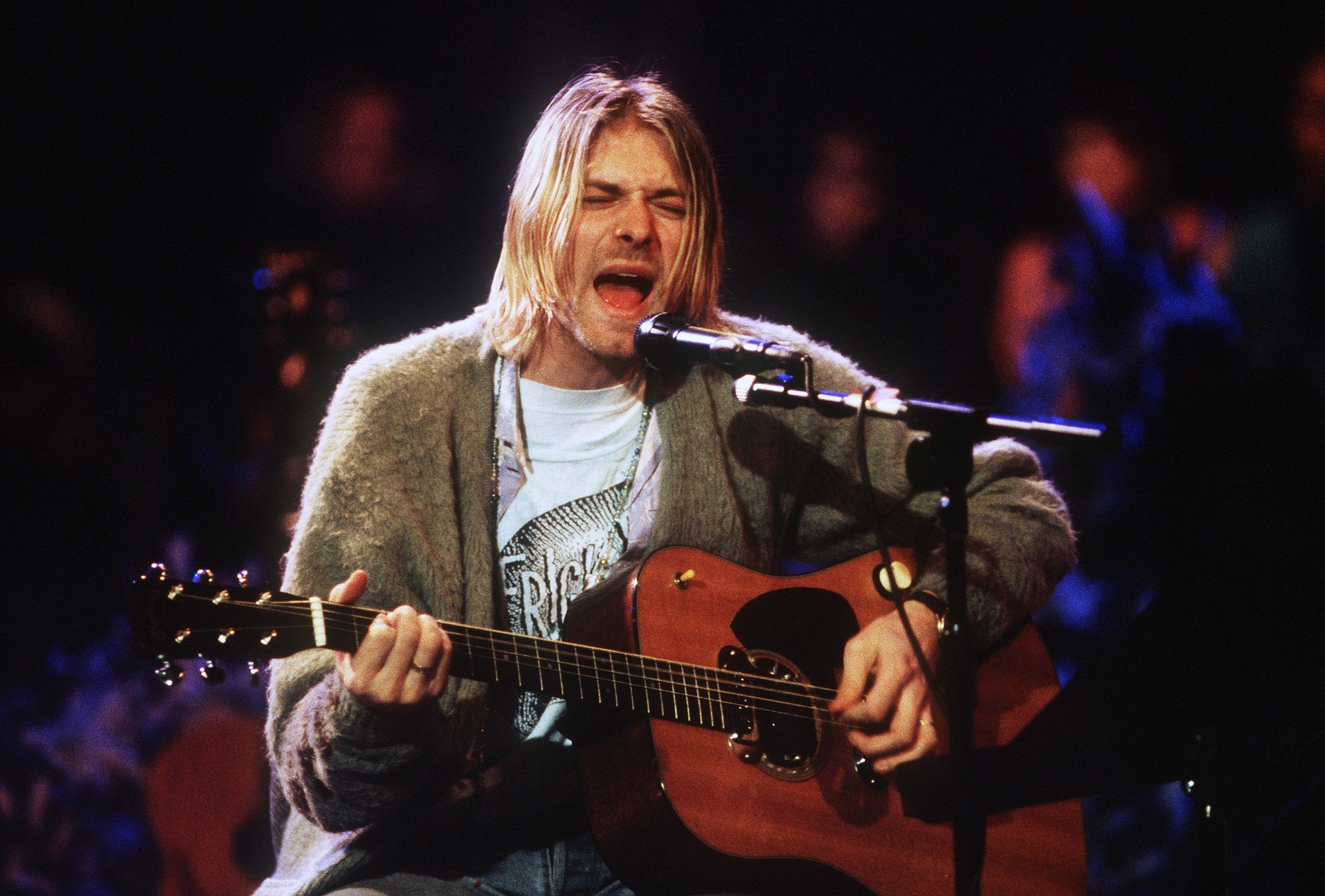Kurt Cobain, MTV Unplugged in New York, Chitarra acustica, Microfono, sfondo desktop 2K