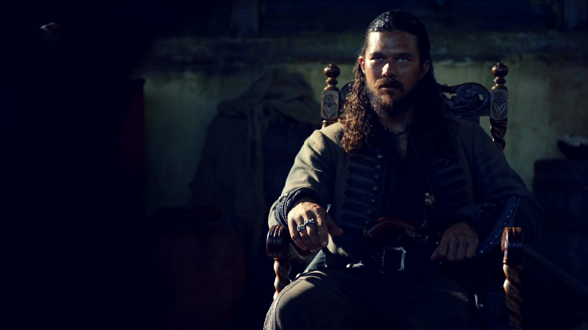 John Silver, Luke Arnold, Black Sails, Trono, Toni scuri, 1920x1080, sfondo per PC