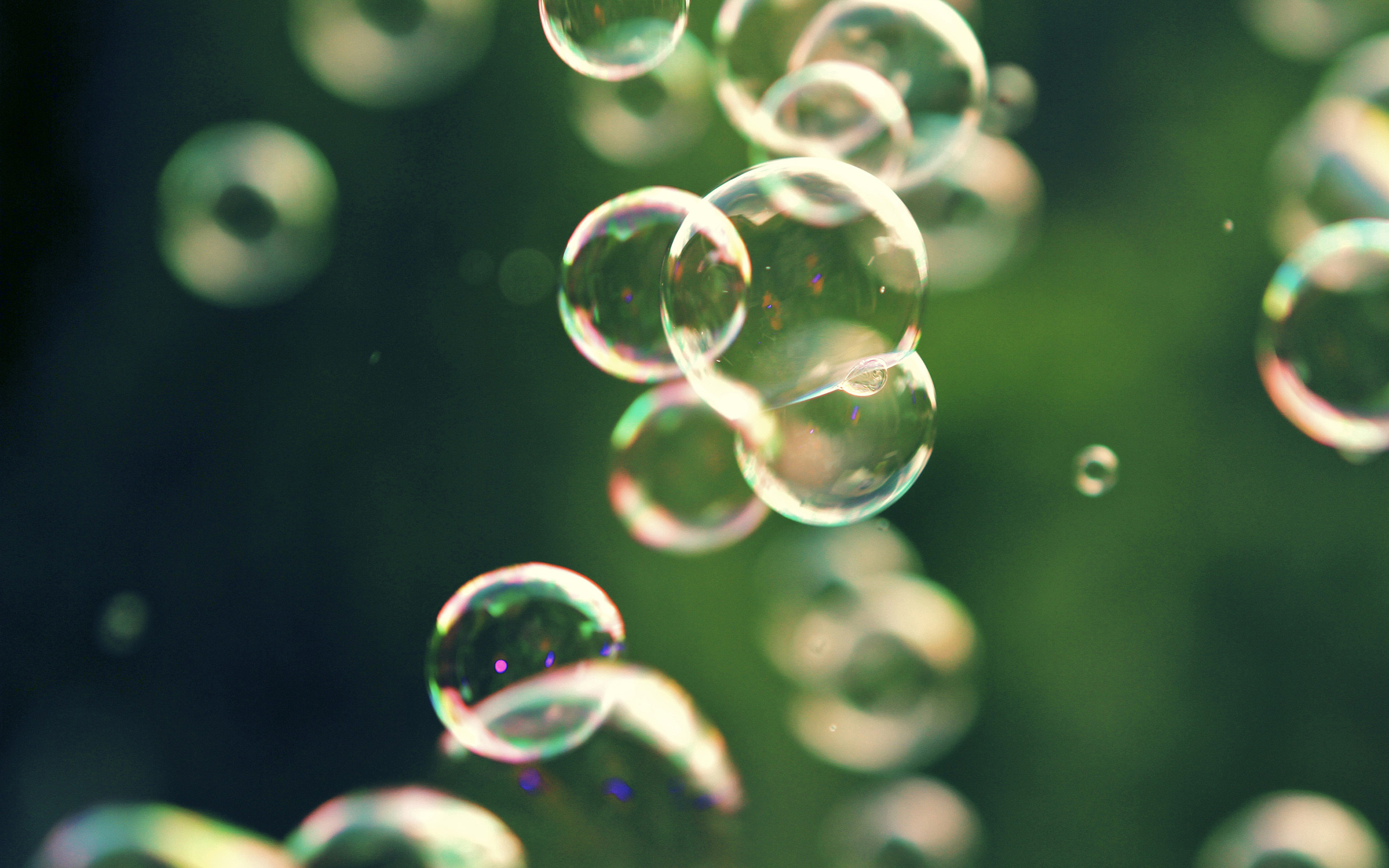 Bolle di sapone, Bokeh, Verde, Macro, 2500x1563, sfondo MacBook Pro