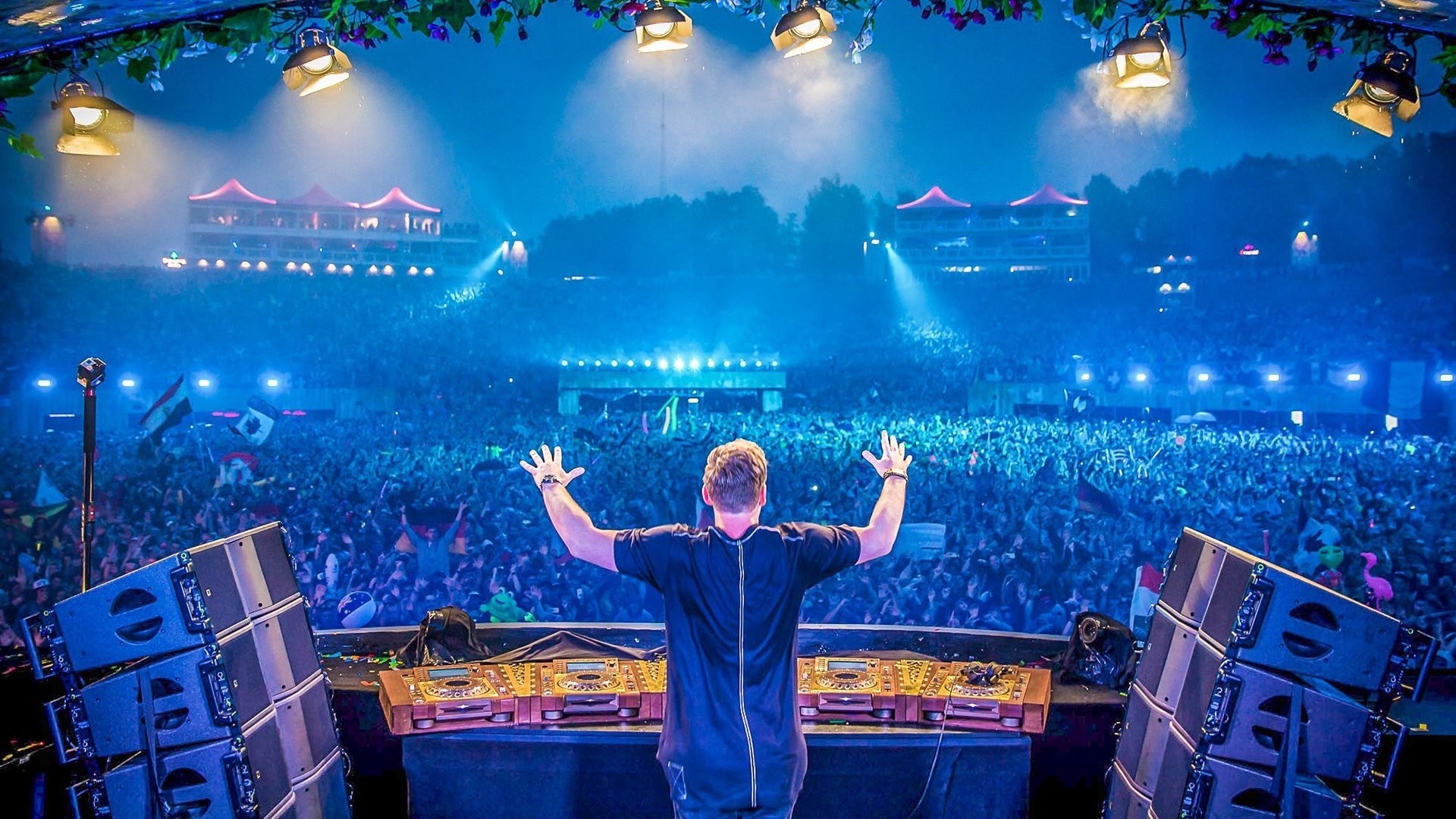 Tomorrowland, DJ, Console, Folla, Luci blu, 16:9 Full HD, wallpaper widescreen