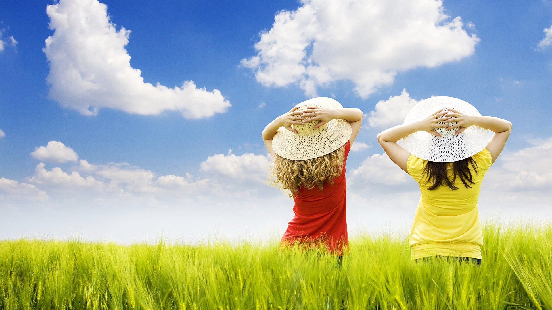 Ragazze, Cappelli, Prato, Cielo azzurro, Full HD, sfondo desktop