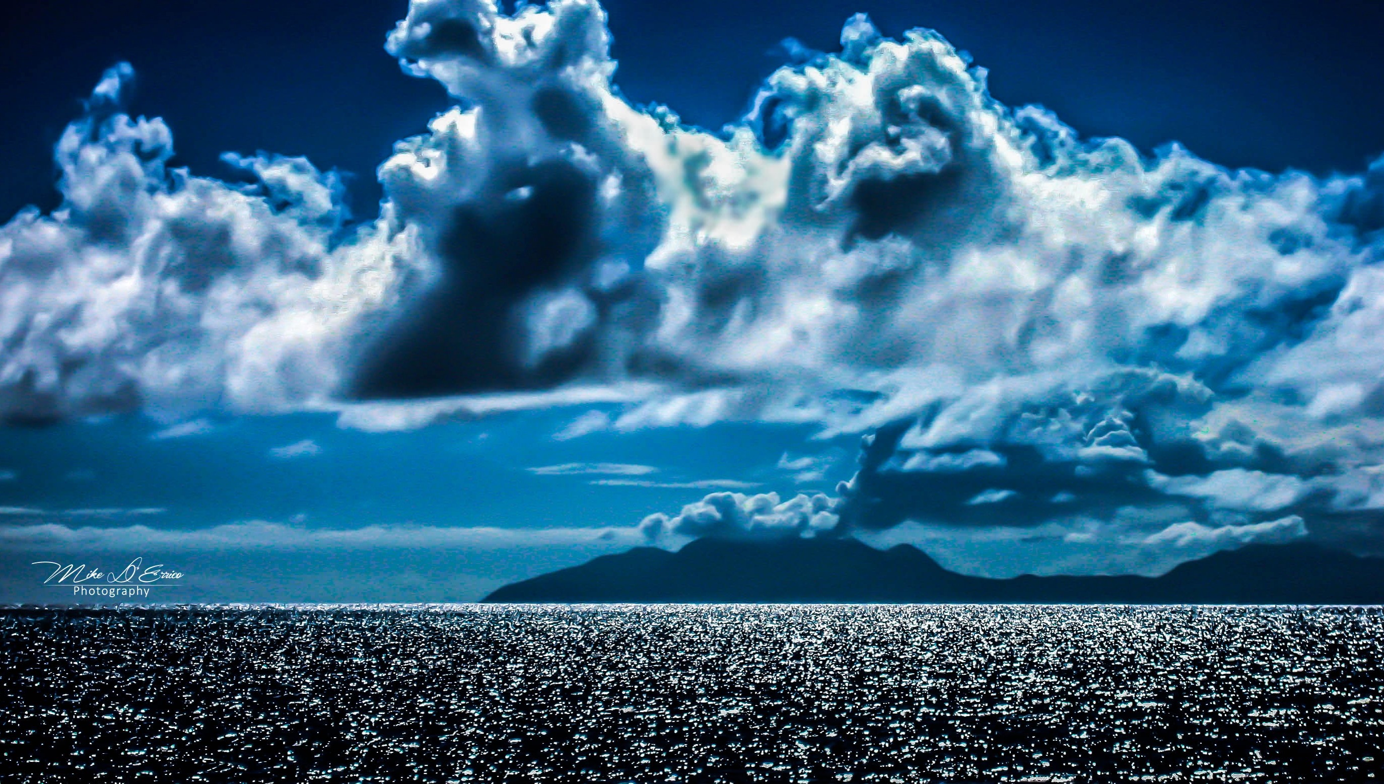 Mare, Nuvole, Isola, Cielo drammatico, 2K, sfondo per portatile