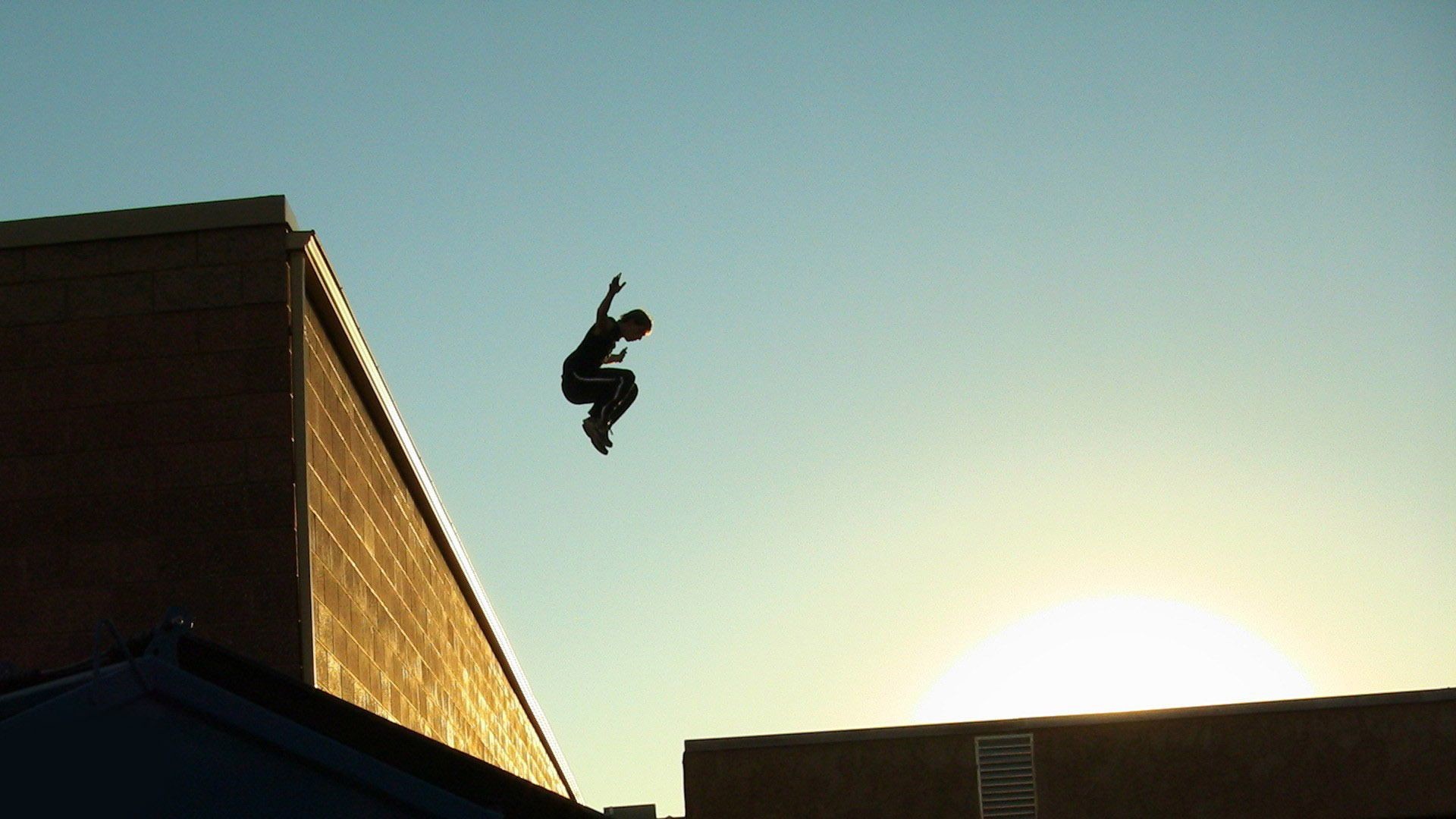 Parkour, Salto, Tetti, Cielo, Full HD, sfondo per portatile
