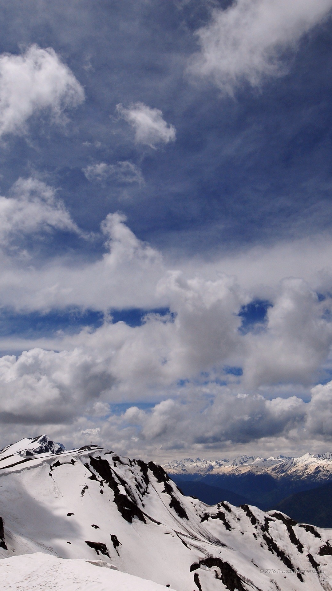 Montagne innevate, Nuvole, Cielo, Full HD, sfondo verticale per cellulare