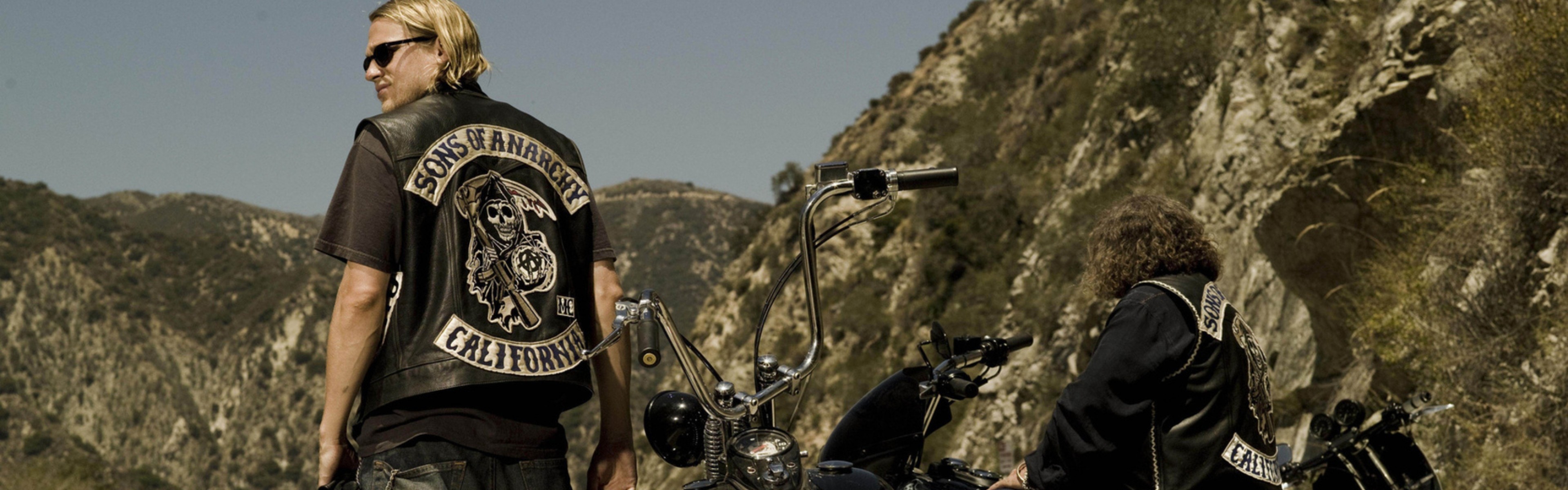 Sons of Anarchy, Jax Teller, Moto, Montagne, doppio schermo, sfondo Full HD